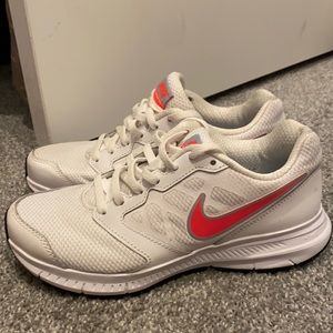 Nike downshifter 6